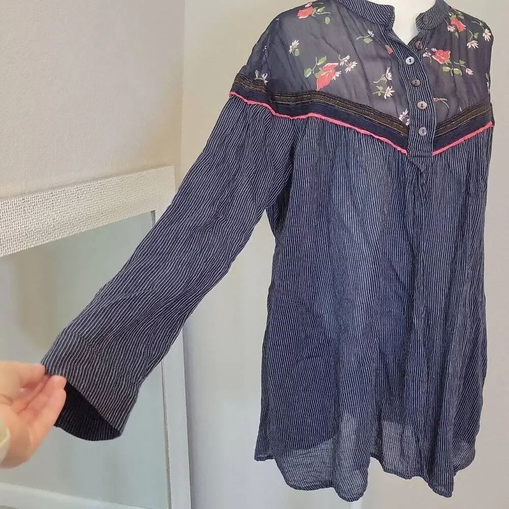 Free People Blue Long Sleeves Button Up Tunic Blouse size M